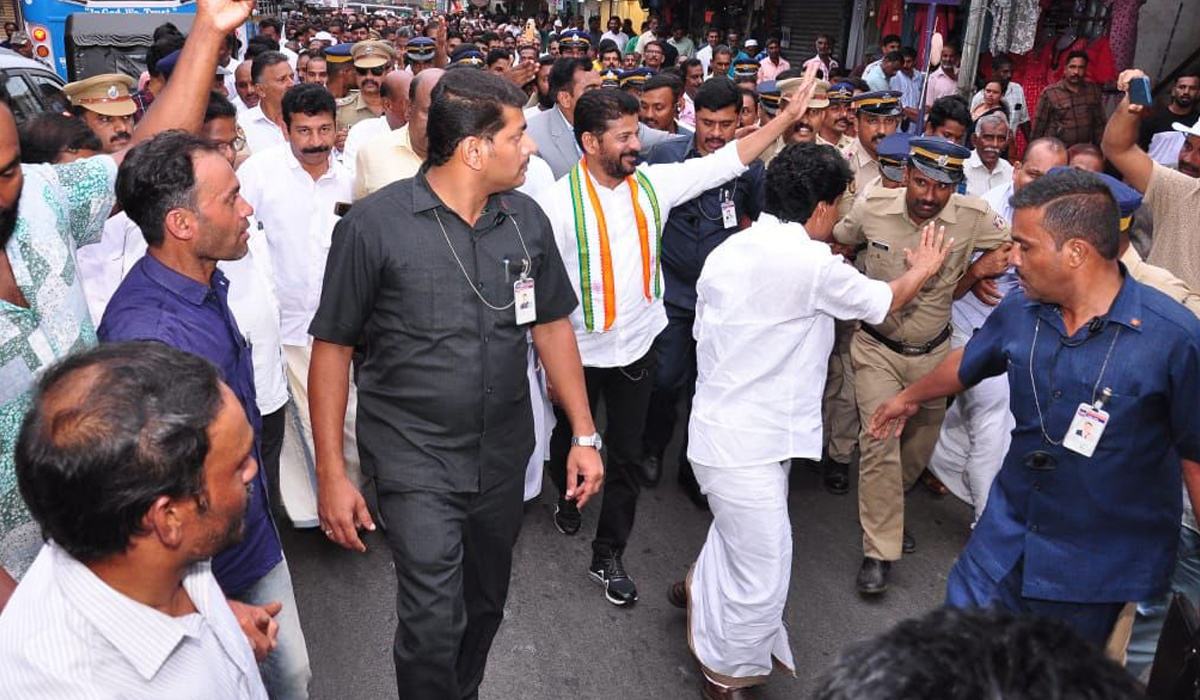 CM Revanth Reddy | ప్రధాని మోదీతో కేరళ సీఎం విజయన్ రహస్య ఒప్పందం