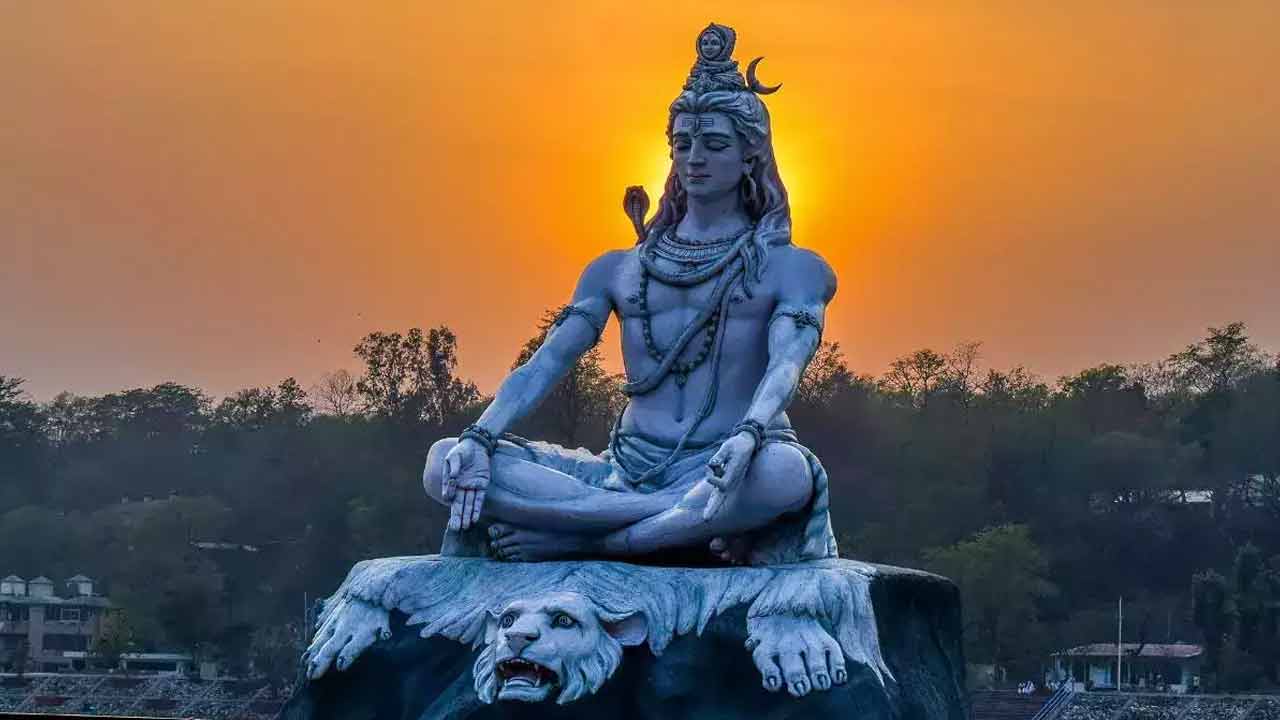 Lord Shiva | సోమ‌వారం శివుడిని పూజించిన త‌ర్వాత‌.. ఇది స‌మ‌ర్పిస్తే కోటీశ్వ‌రులవుతారట‌..!