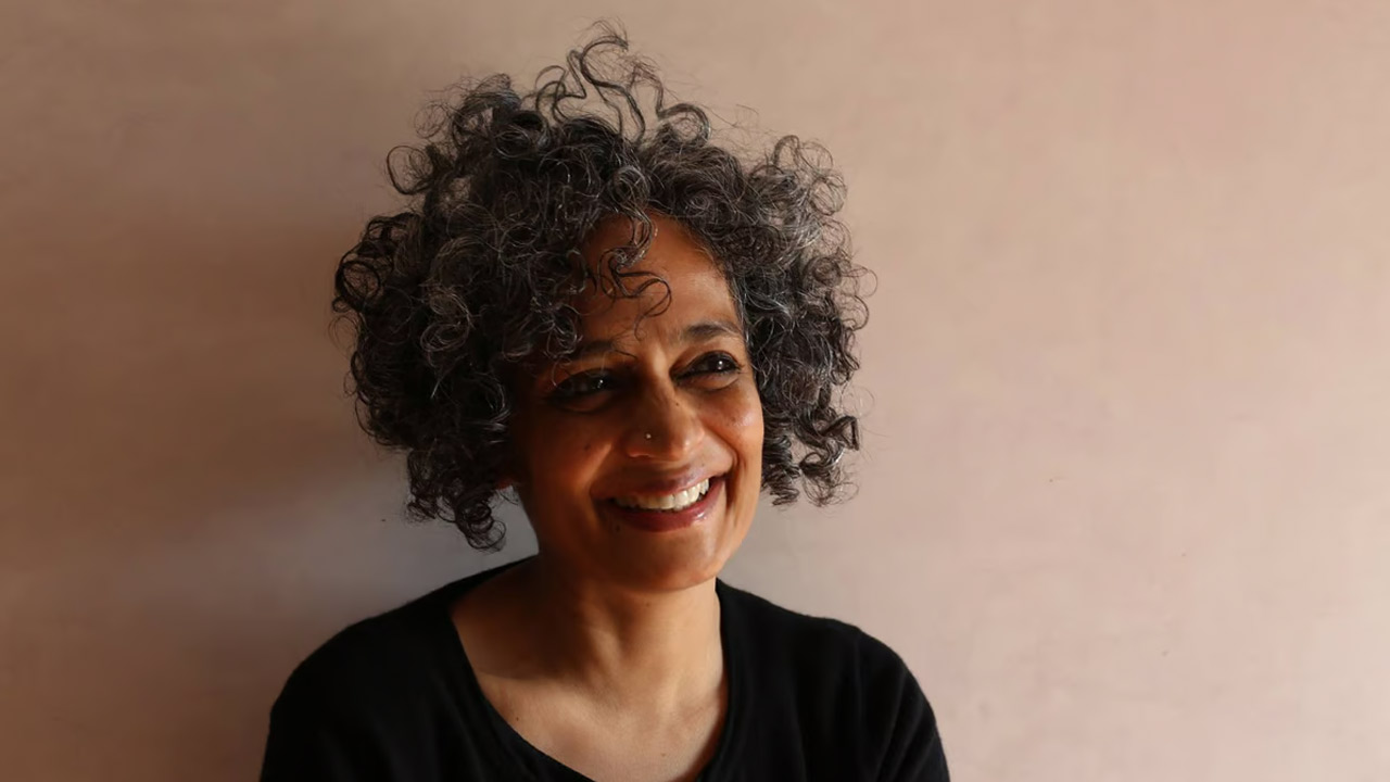 Arundhati Roy | బుకర్‌ప్రైజ్‌ విజేత అరుంధతీ రాయ్‌కి మరో అరుదైన పురస్కారం..!